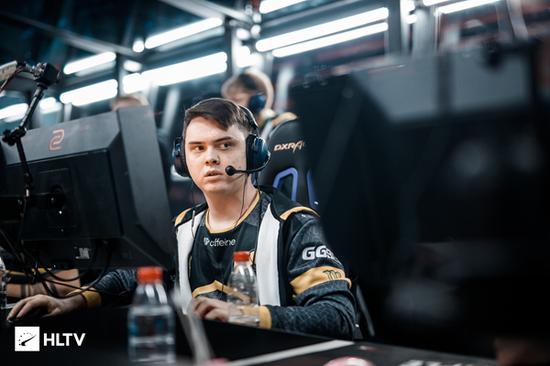美国的刺痛！G2的思维和射击技巧都压制并赢得了第一场比赛！G2 1-0 T1