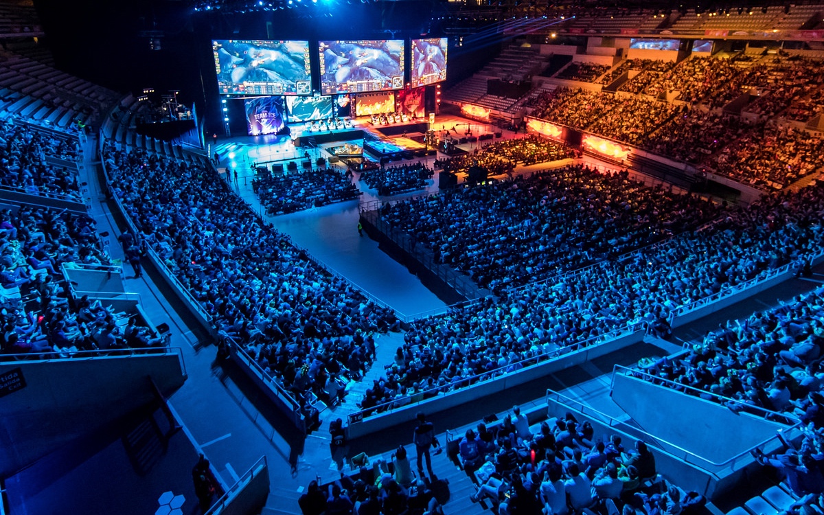 Pimp想象NAVI阵容调整，加入Device和EliGE