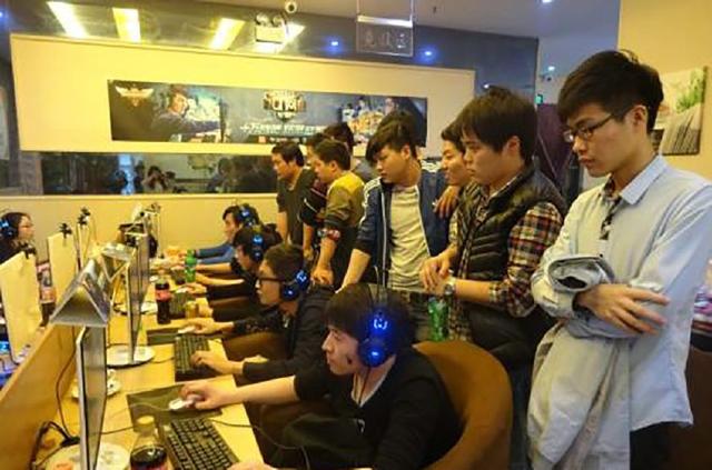 LPL昨日赛果和近日赛程：FPX盼三连胜